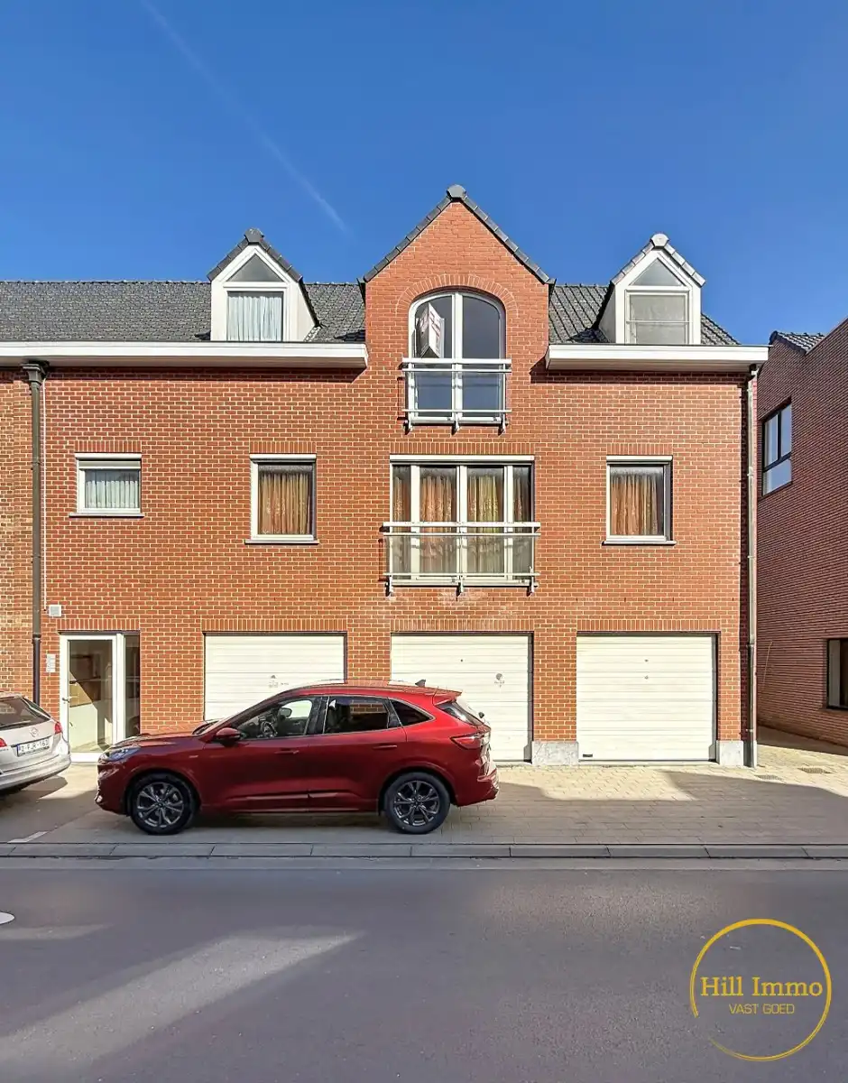 Te huur: dakappartement met garage in Langemark-Poelkapelle foto {{pictureIndex}}