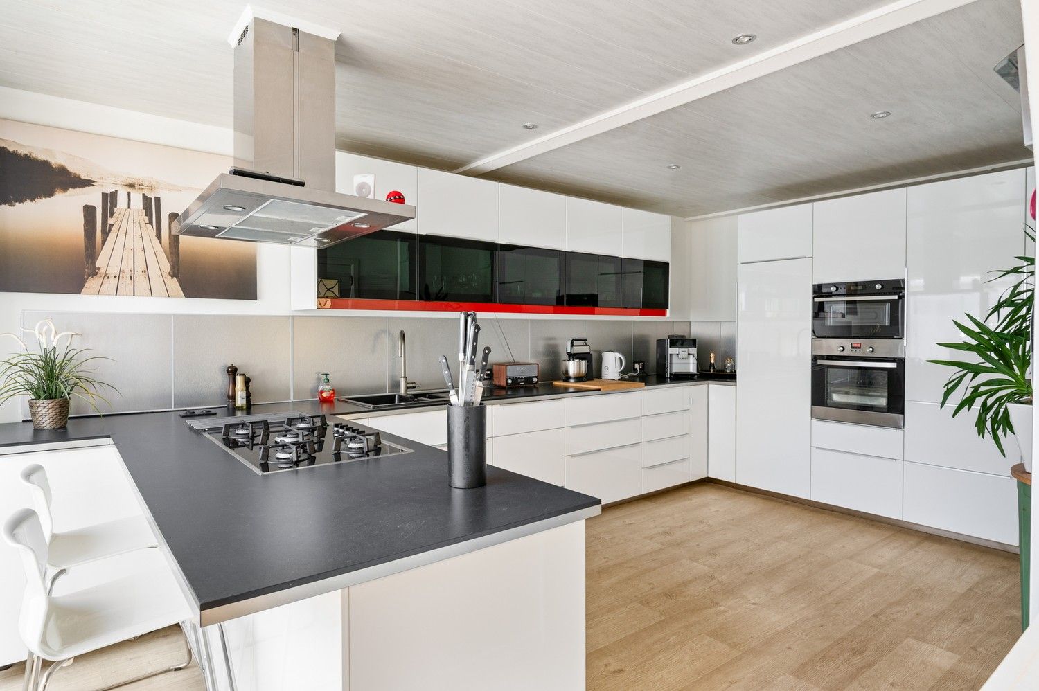 HOB met 3 a 6 slaapkamers en tuin te koop in Wommelgem! foto 11