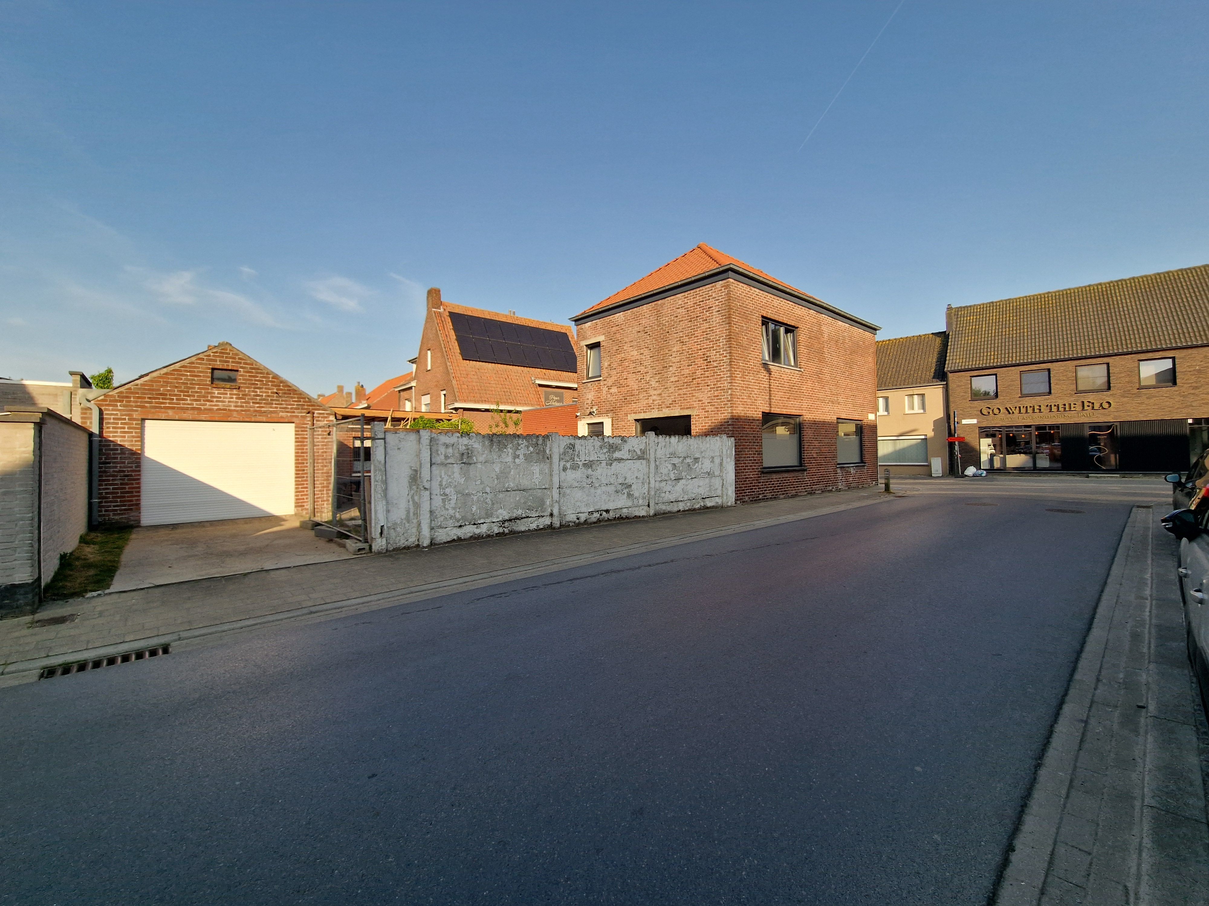 Energiezuinige vrijstaande woning in hartje Koekelare! foto 12