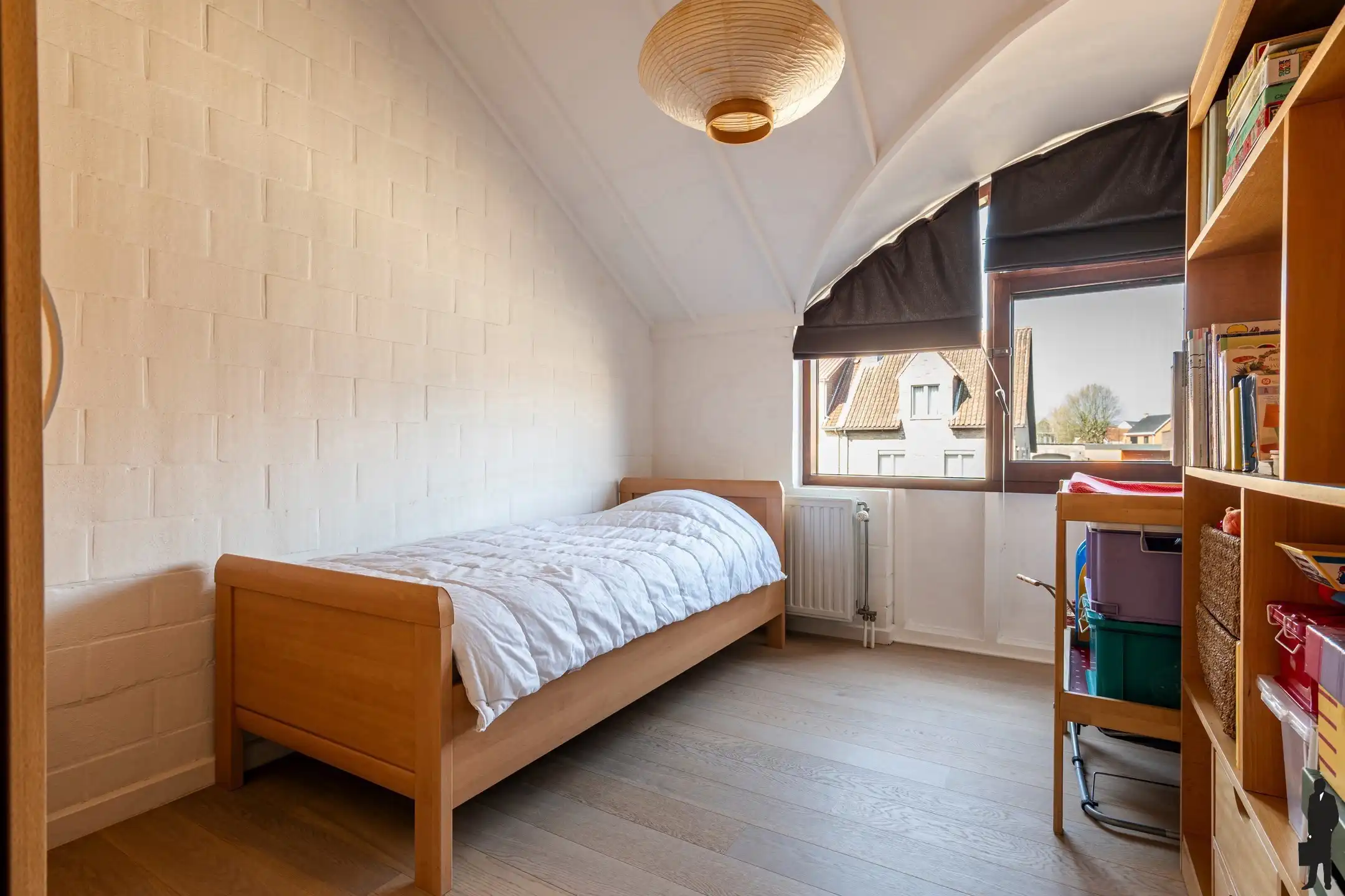 Ruime splitlevel woning, zuidgerichte tuin (ca. 522 m²) foto 14