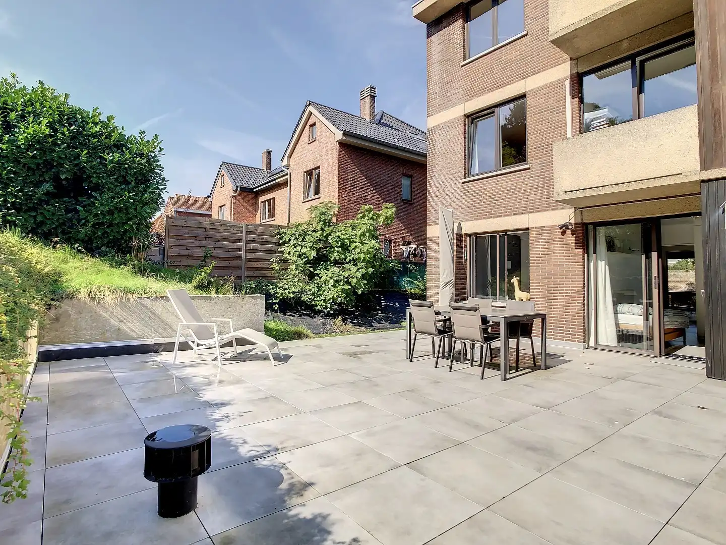 Goed gelegen gerenoveerd appartement met twee ruime slaapkamers, terras (25 m²) en garagebox - bewoonbare oppervlakte 73 m²        foto 12