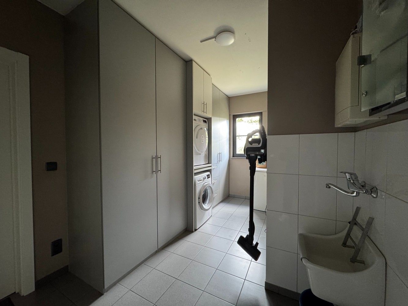 Prachtige villa met 4 slaapkamers. foto 16