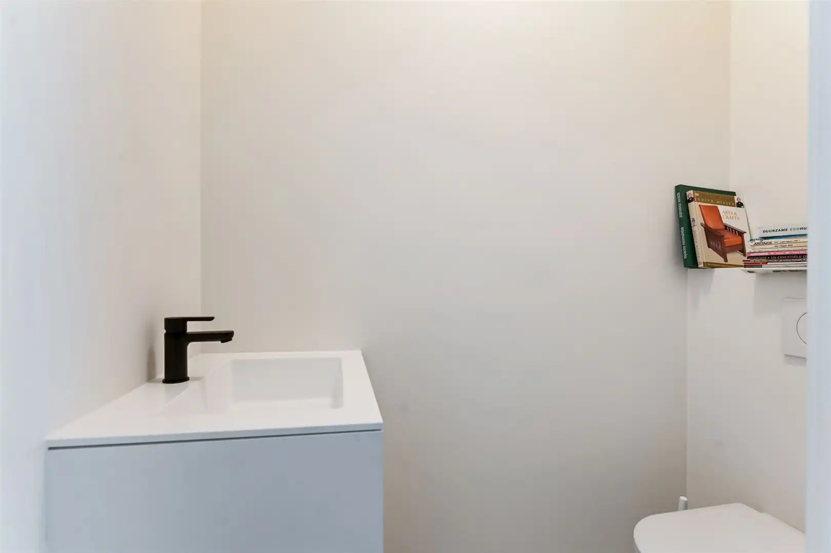 Luxueuze winkelruimte of kantoor vlakbij Rooseveltplaats, Centraal Station en Antwerpse Meir. foto 11