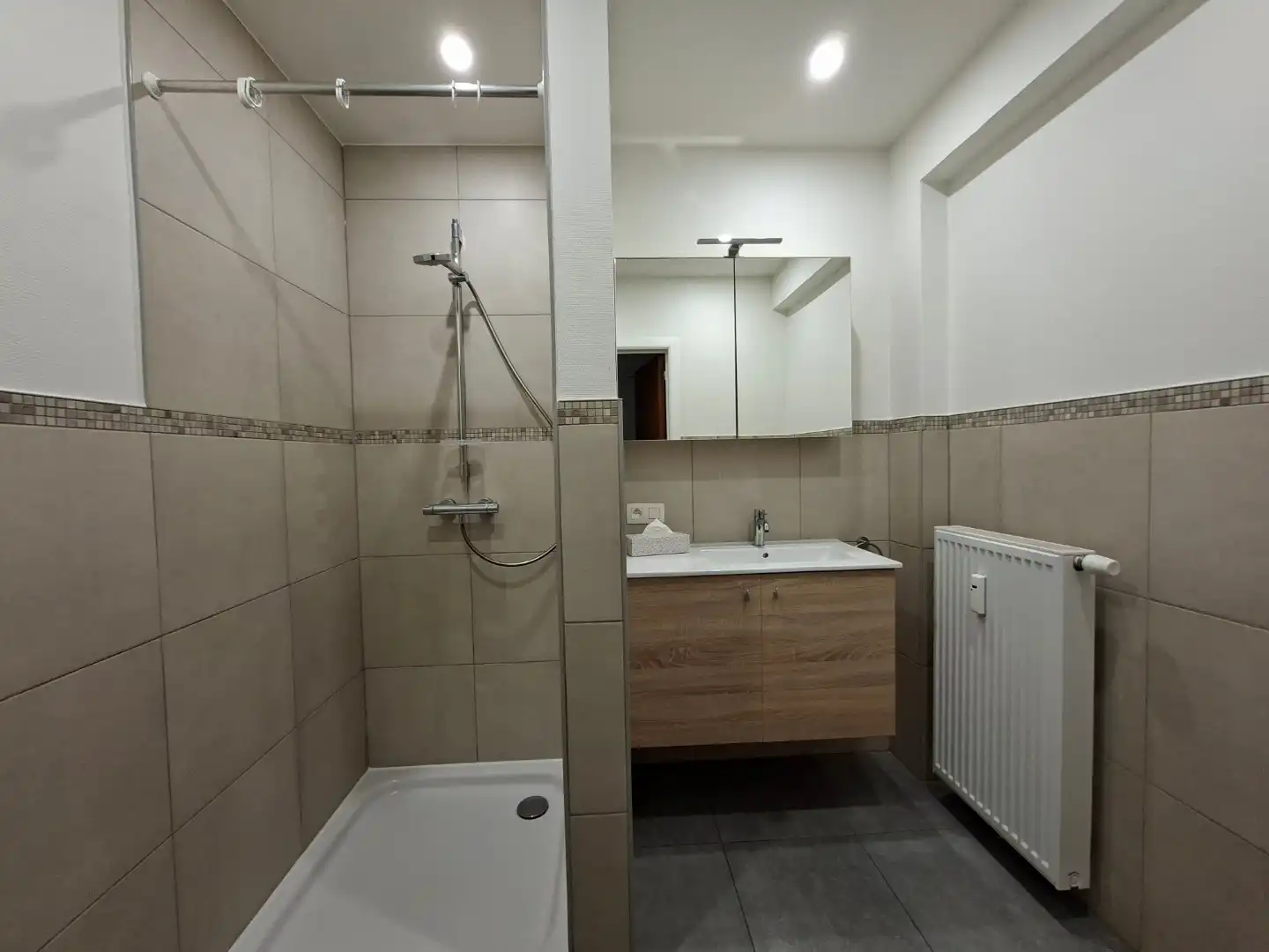 Instapklaar gelijkvloersappartement foto 4