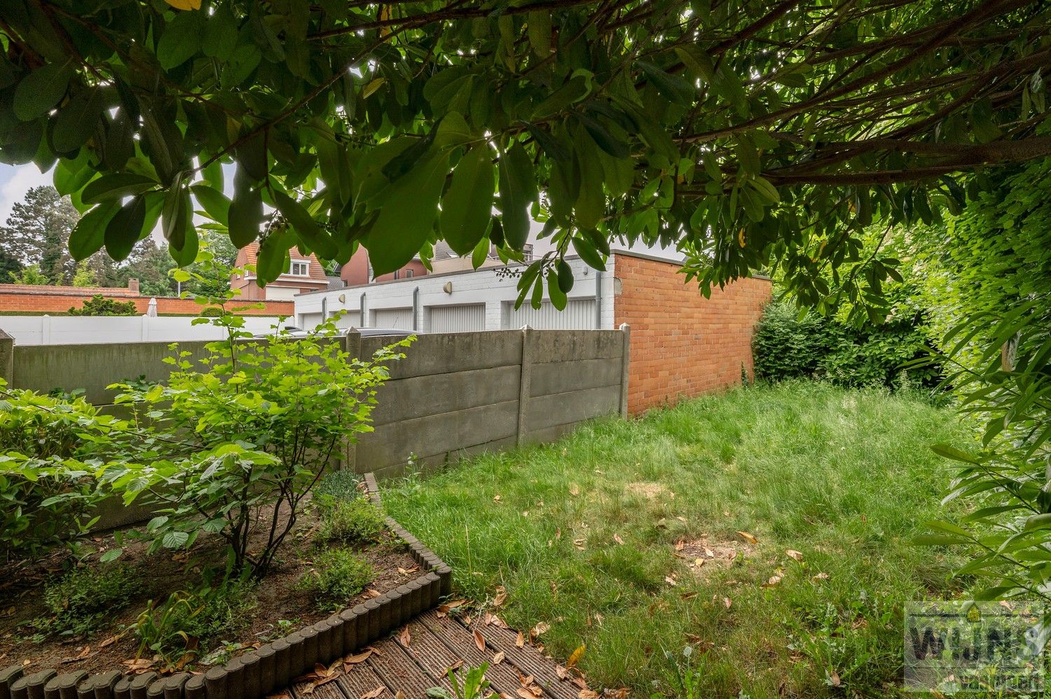 Te renoveren woning met tuin, op wandelafstand van centrum en station. foto 24