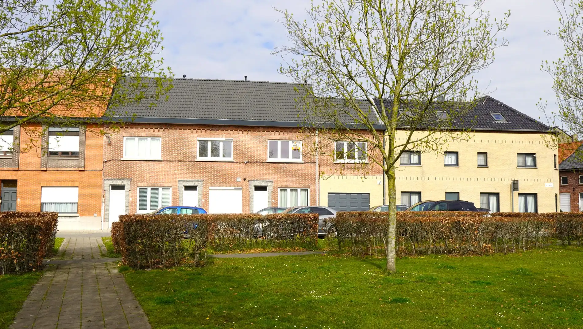 Rijwoning in Lokeren met 2 slaapkamers  foto {{pictureIndex}}