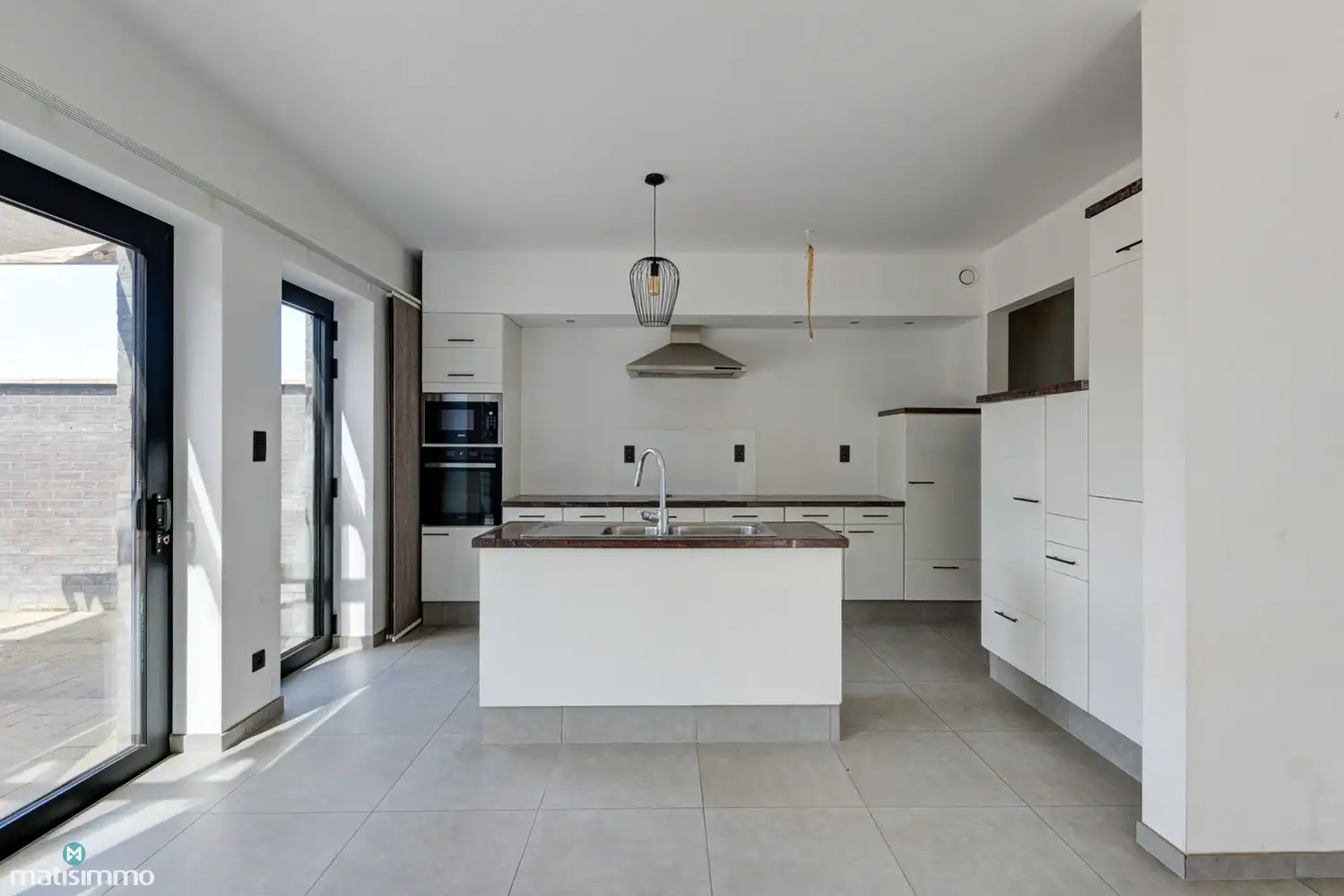 RECENTE EN ENERGIEZUINIGE WONING MET 3 SLAAPKAMERS, RUIM ZUIDWESTGERICHT PERCEEL VAN 3.357 M² EN GARAGE TE WELLEN foto 8