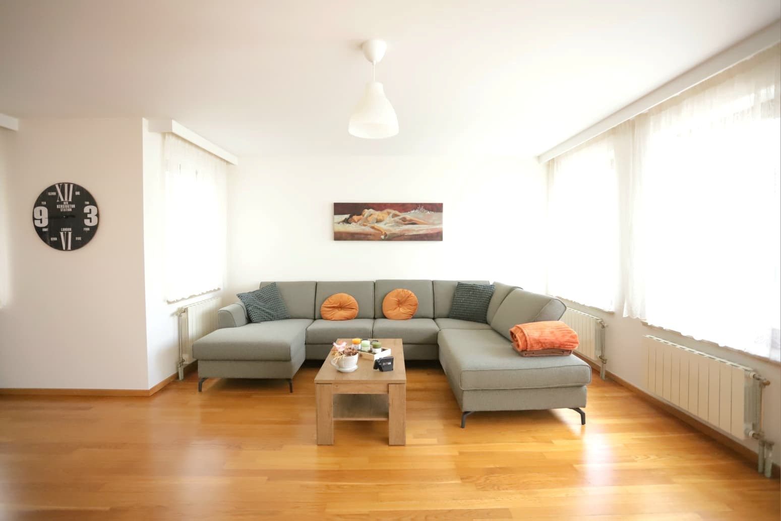 Appartement met 3 slaapkamers & lichtrijke woonkamer in centrum Genk foto 4