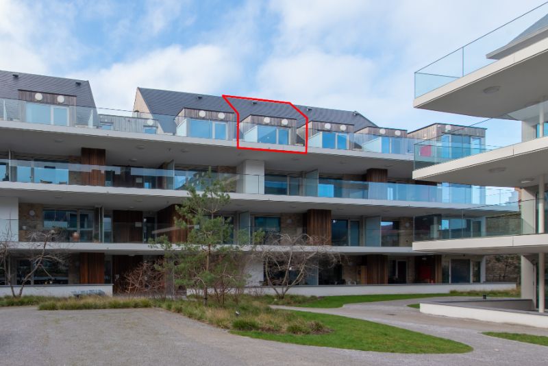 Luxe-assistentieflat gelegen op de 3e verdieping in de residentie Clarenhof te Nieuwpoort-Stad. foto {{pictureIndex}}