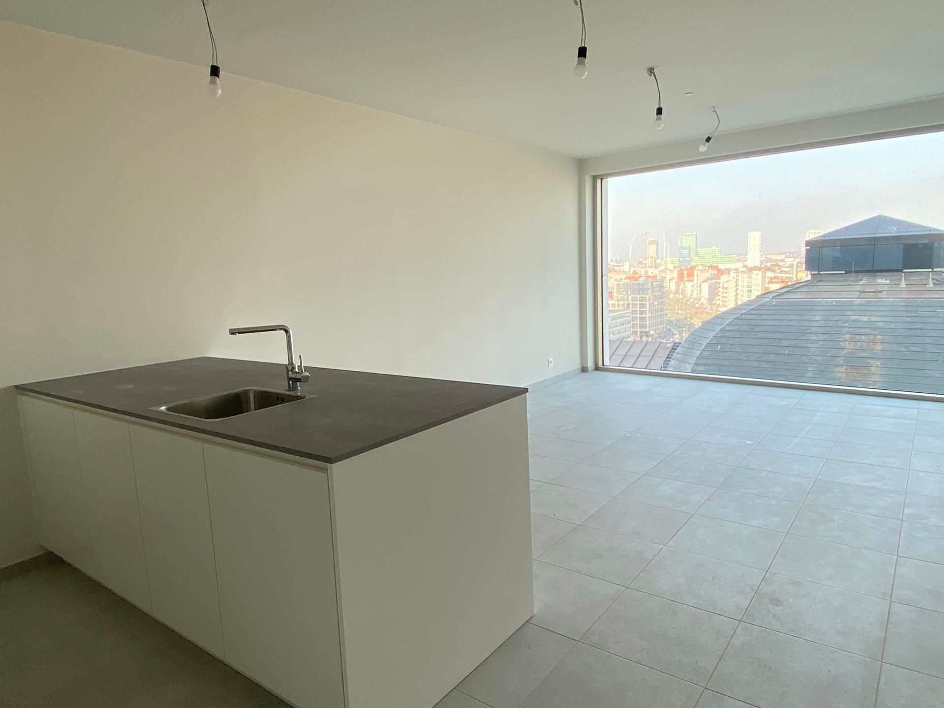 Uniek appartement op de 9e verdieping van de Antwerp Tower. foto {{pictureIndex}}