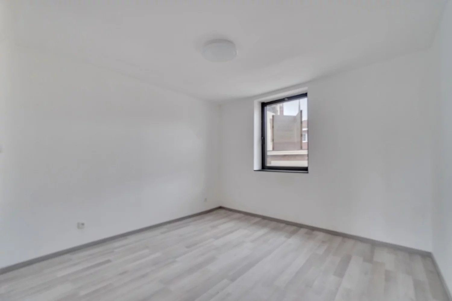 Gerenoveerde stadwoning in centrum foto 13