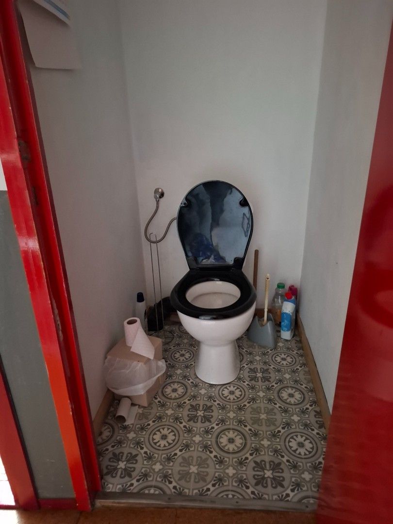 STUDENTENKAMER (geen domicilie mogelijk!) met fietsenstalling op binnenkoer. foto 18