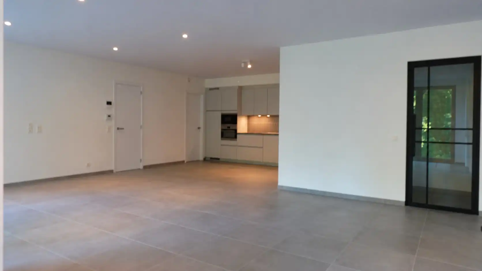 Modern en energiezuinig appartement met ruim terras in groene omgeving foto 5