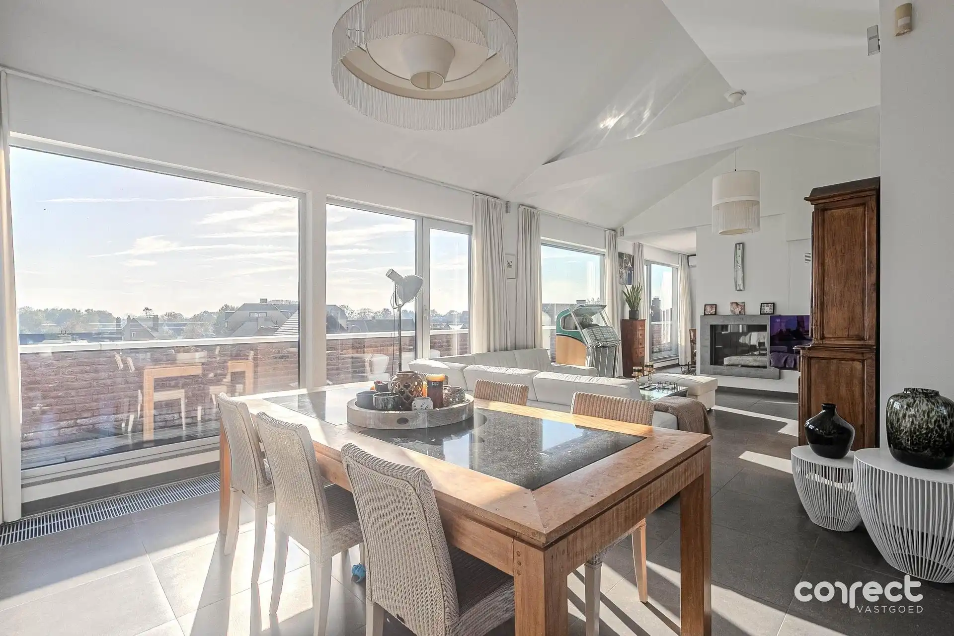Exclusieve penthouse van 227 m² met 3 slaapkamers en 35 m² aan terrassen! foto 3