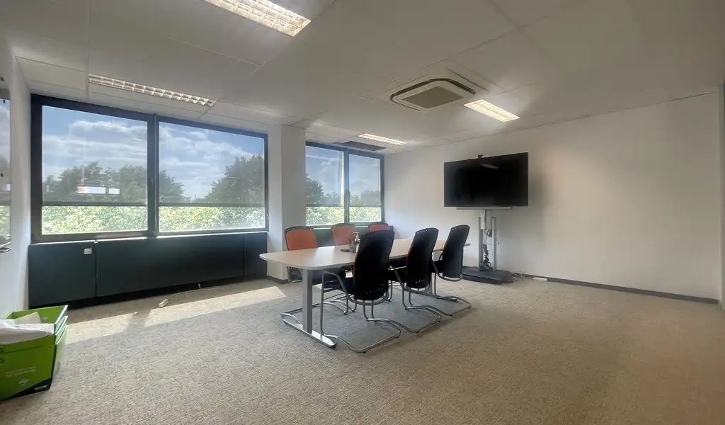 Kantoorruimte te huur in Regent Building in Berchem foto 14