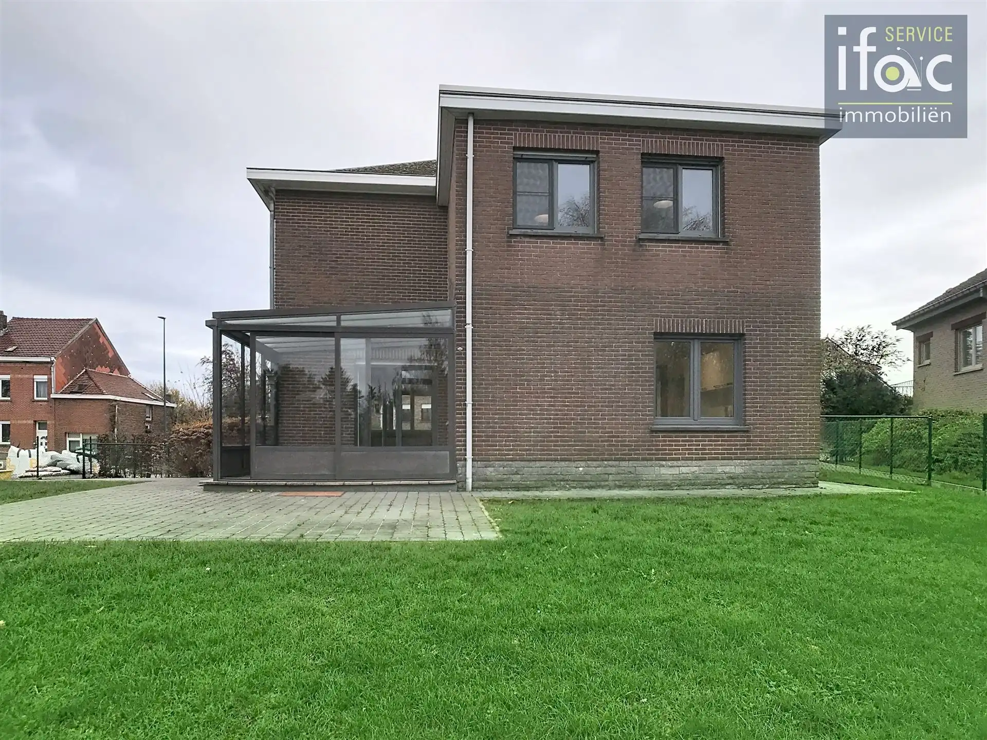 Ruime alleenstaande villa met panoramisch uitzicht foto 24