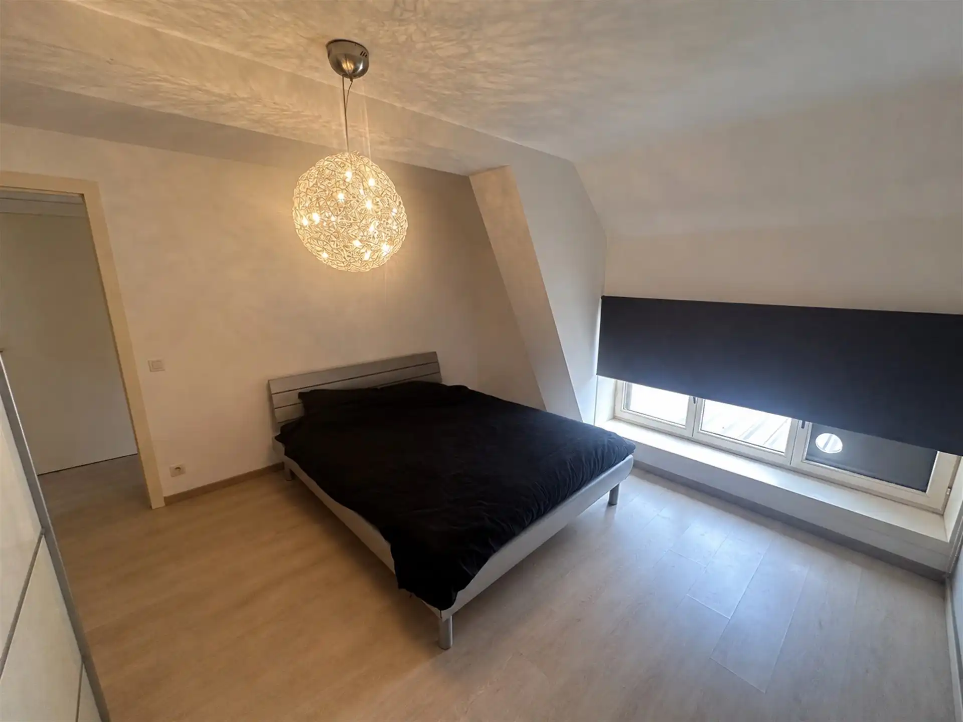 Gezinswoning met 3 slaapkamers en garage foto 9
