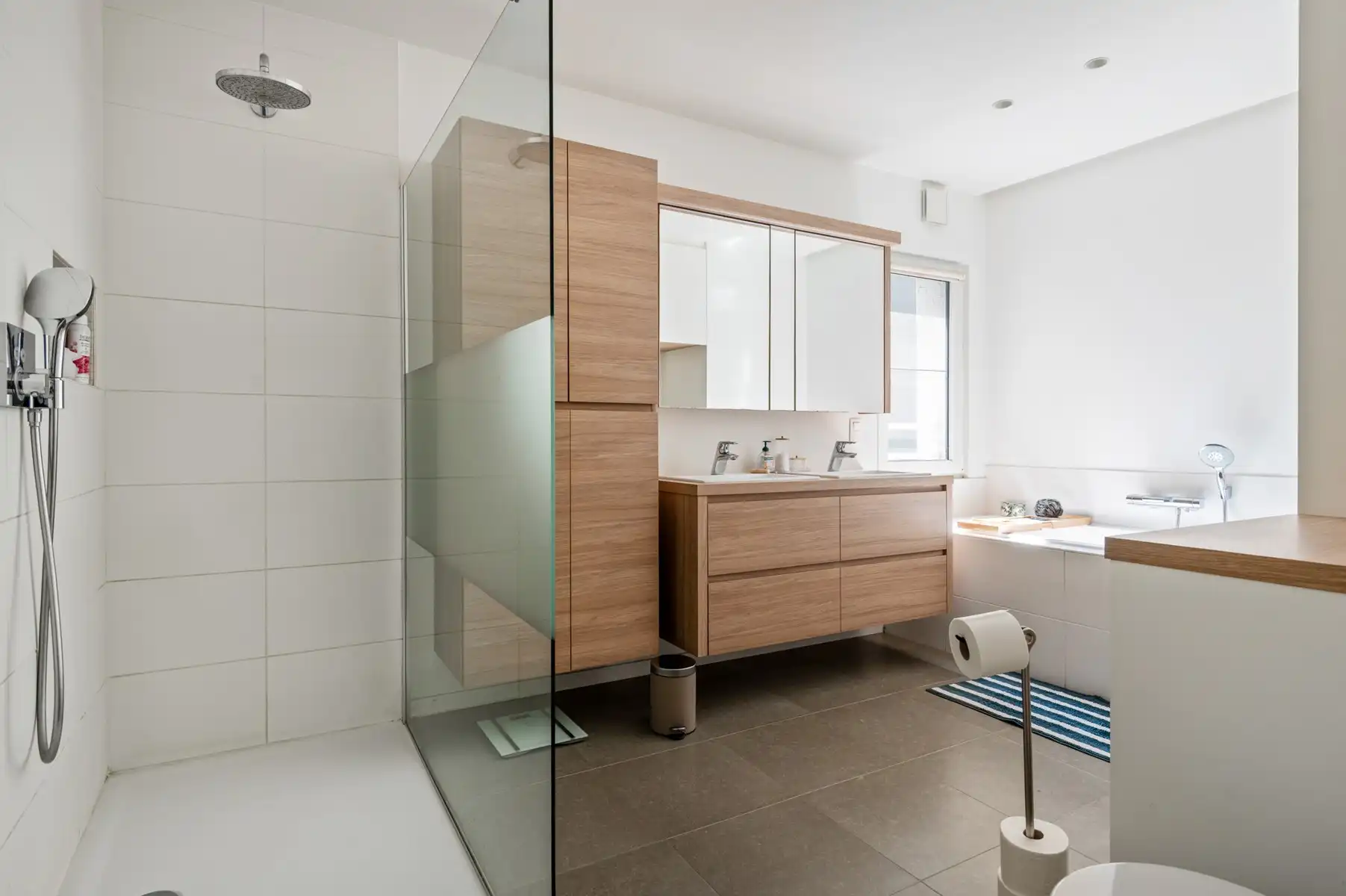 Energiezuinige woning met zonnige tuin foto 11