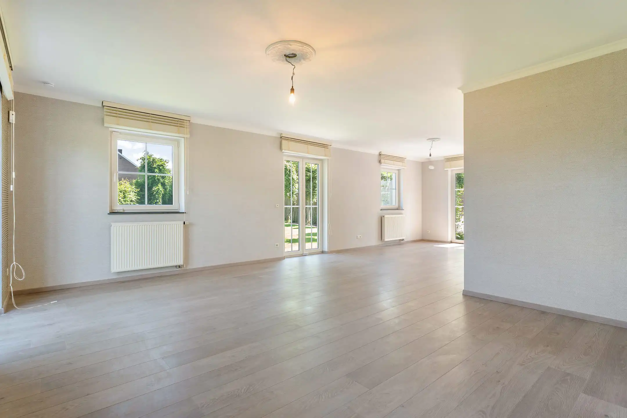 Mooie villa met achterliggende weide te Membruggen foto 8