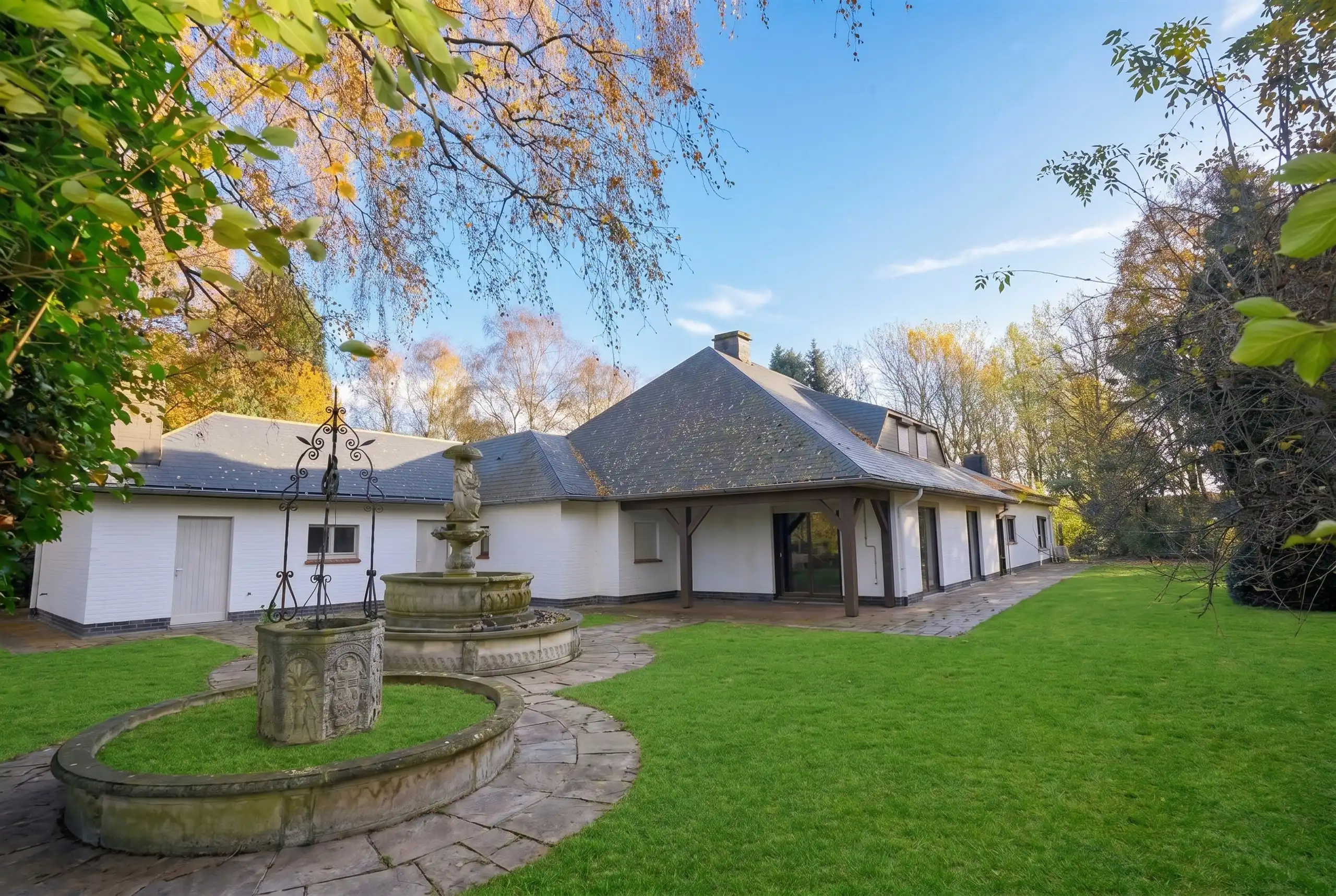 Majestueuze eigendom op een weelderig landgoed van 1 ha foto 3