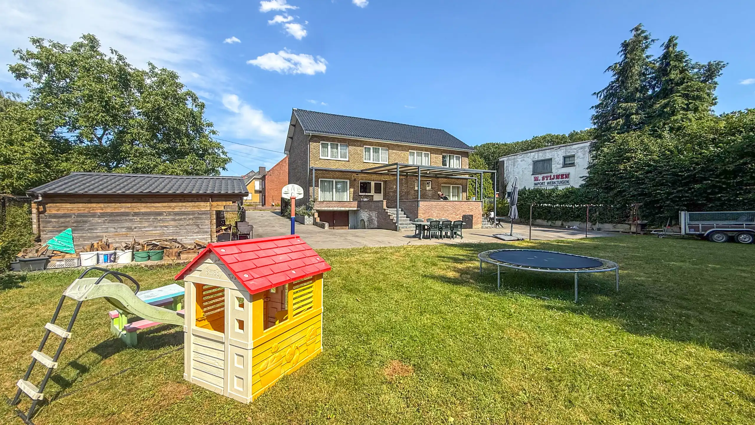 Instapklare woning met 3slpks, kelder en mooie tuin in Ham! foto 38