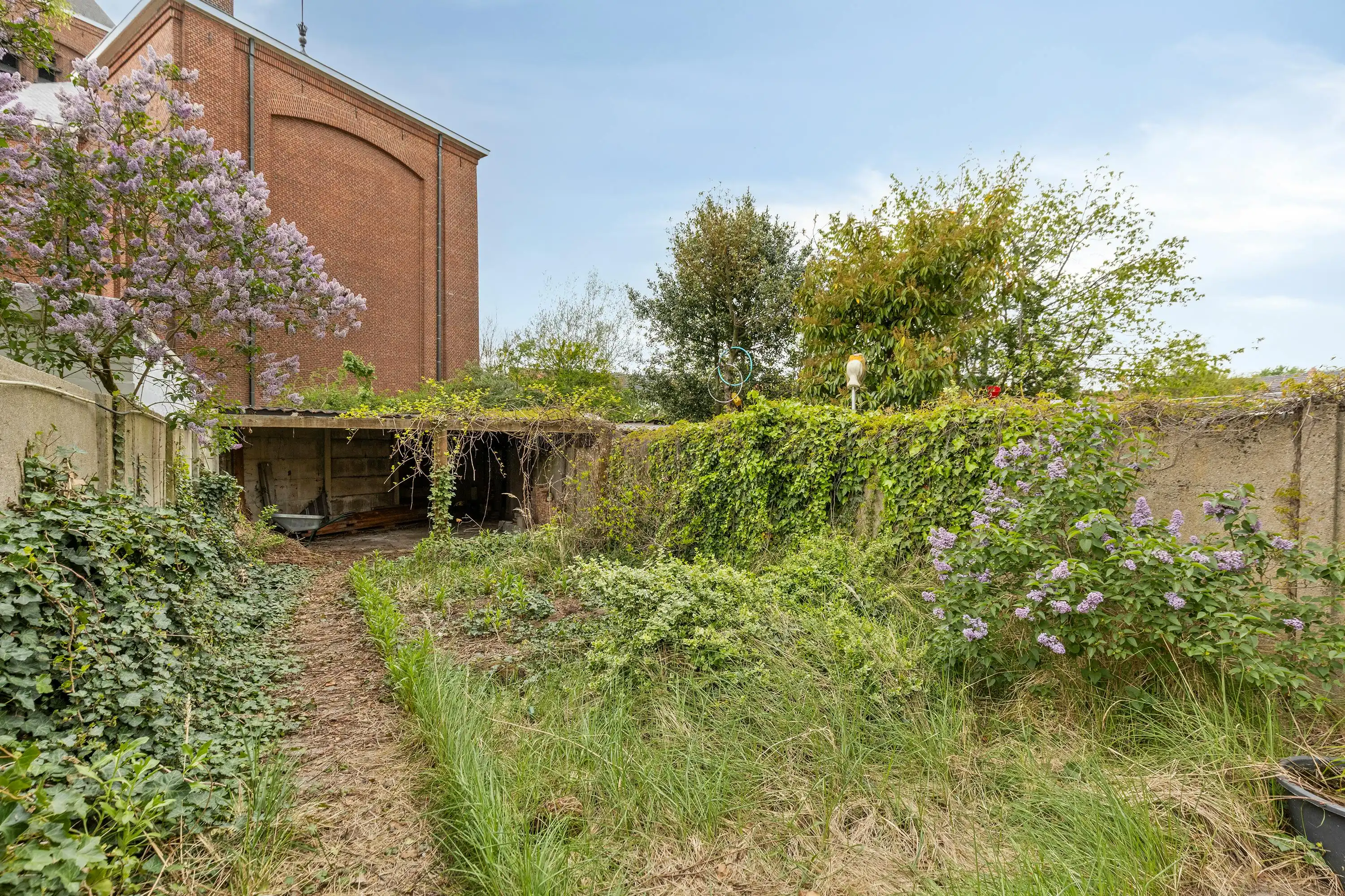 Huis met veel potentieel, tuin en garage te koop in Merksem foto 19