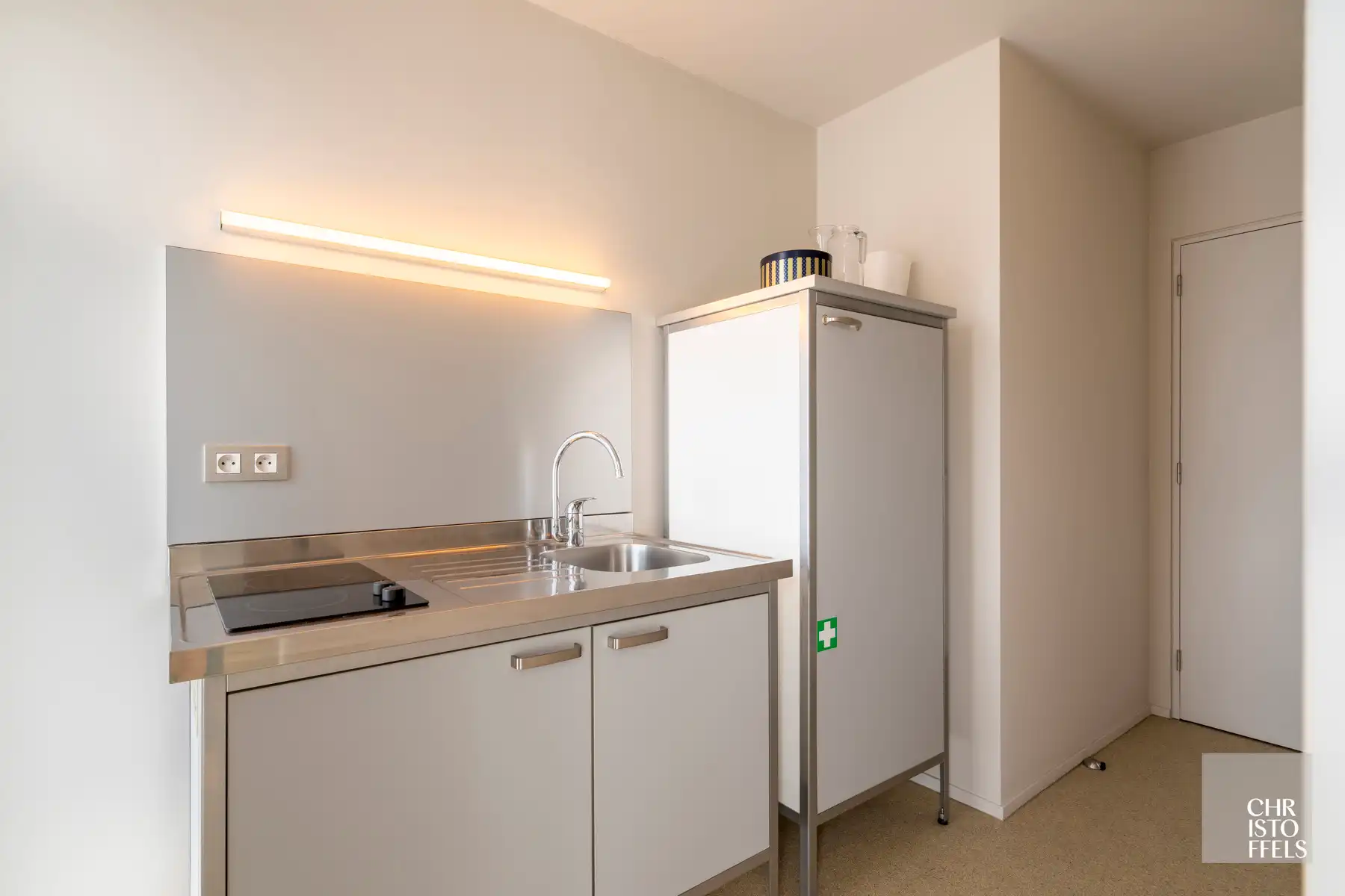 Kantoorruimte (209m²) op toplocatie in Lanaken!  foto 14