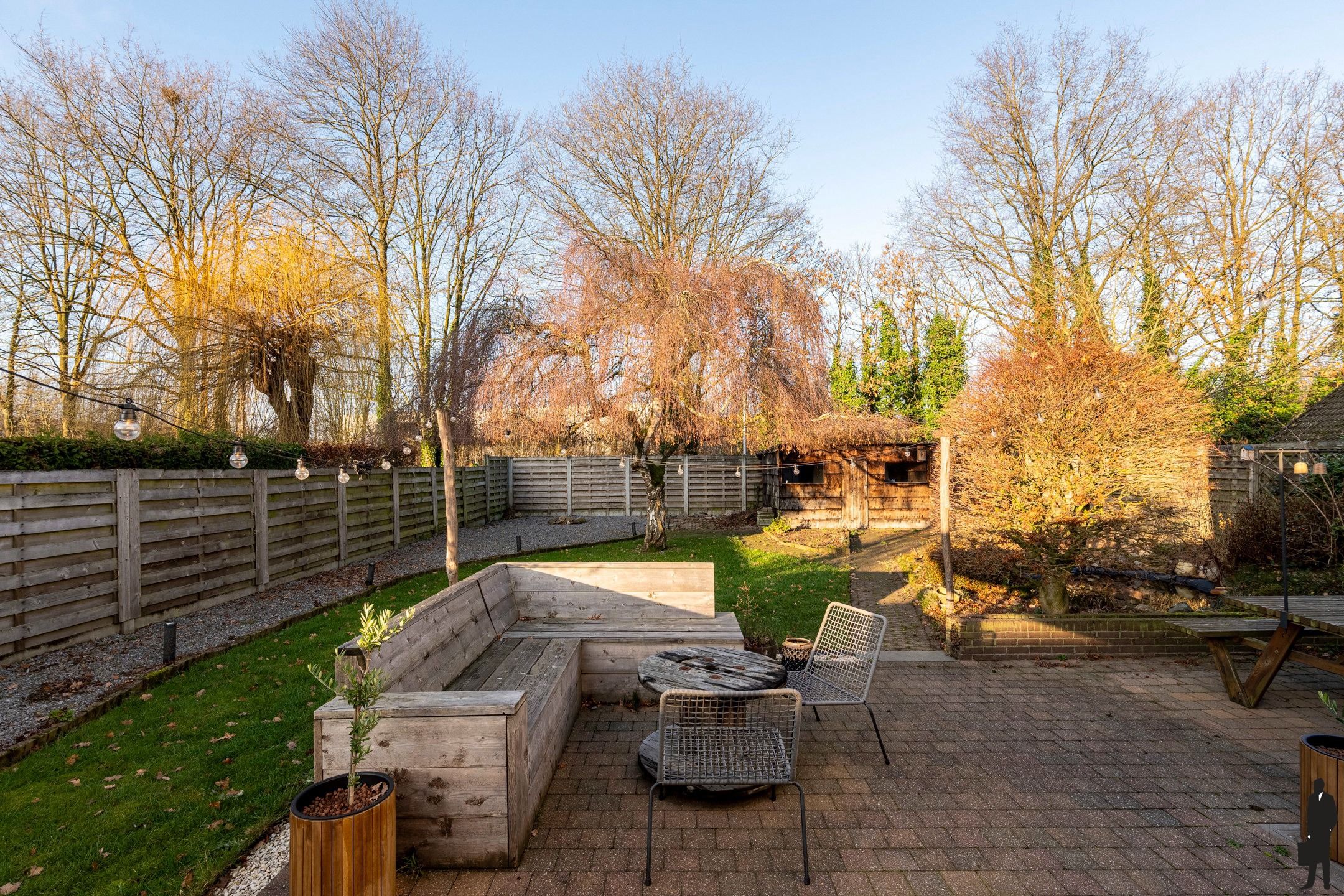 Gezinswoning met garage, tuin en 3 slaapkamers op 527 m² foto 15