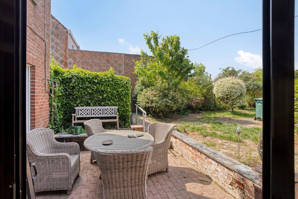 Te renoveren woning met naastliggend bouwperceel! foto 14