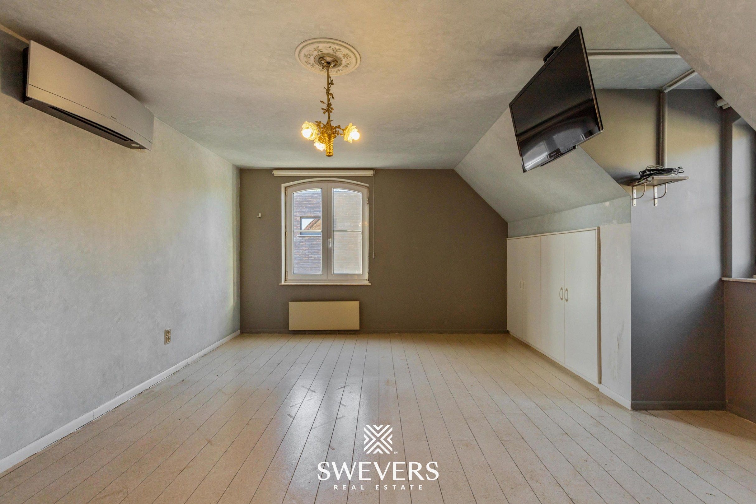 Ruime gezinswoning (282m²) met 4 slaapkamers te Lummen foto 19