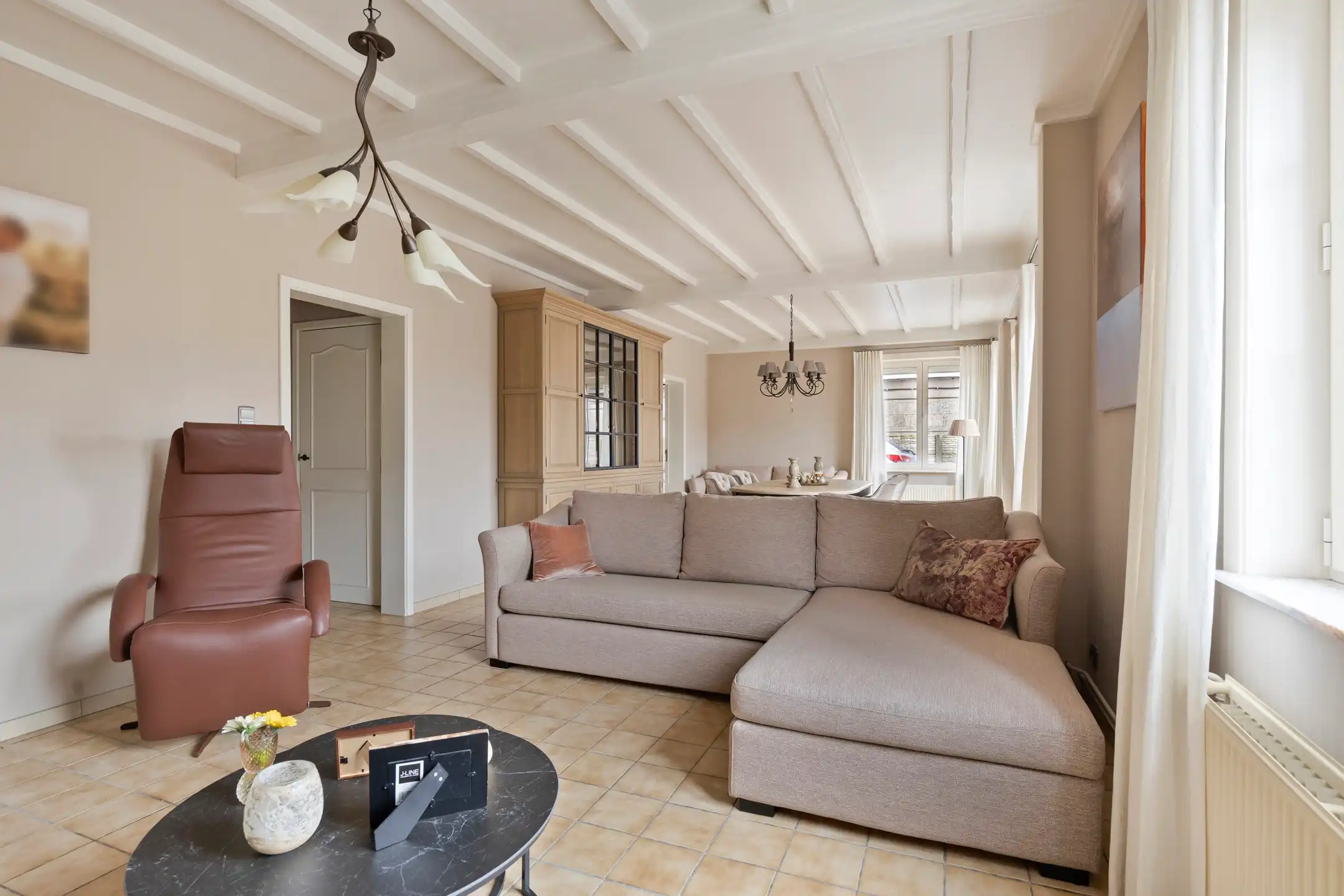 Instapklare woning met loods op 11are foto 4