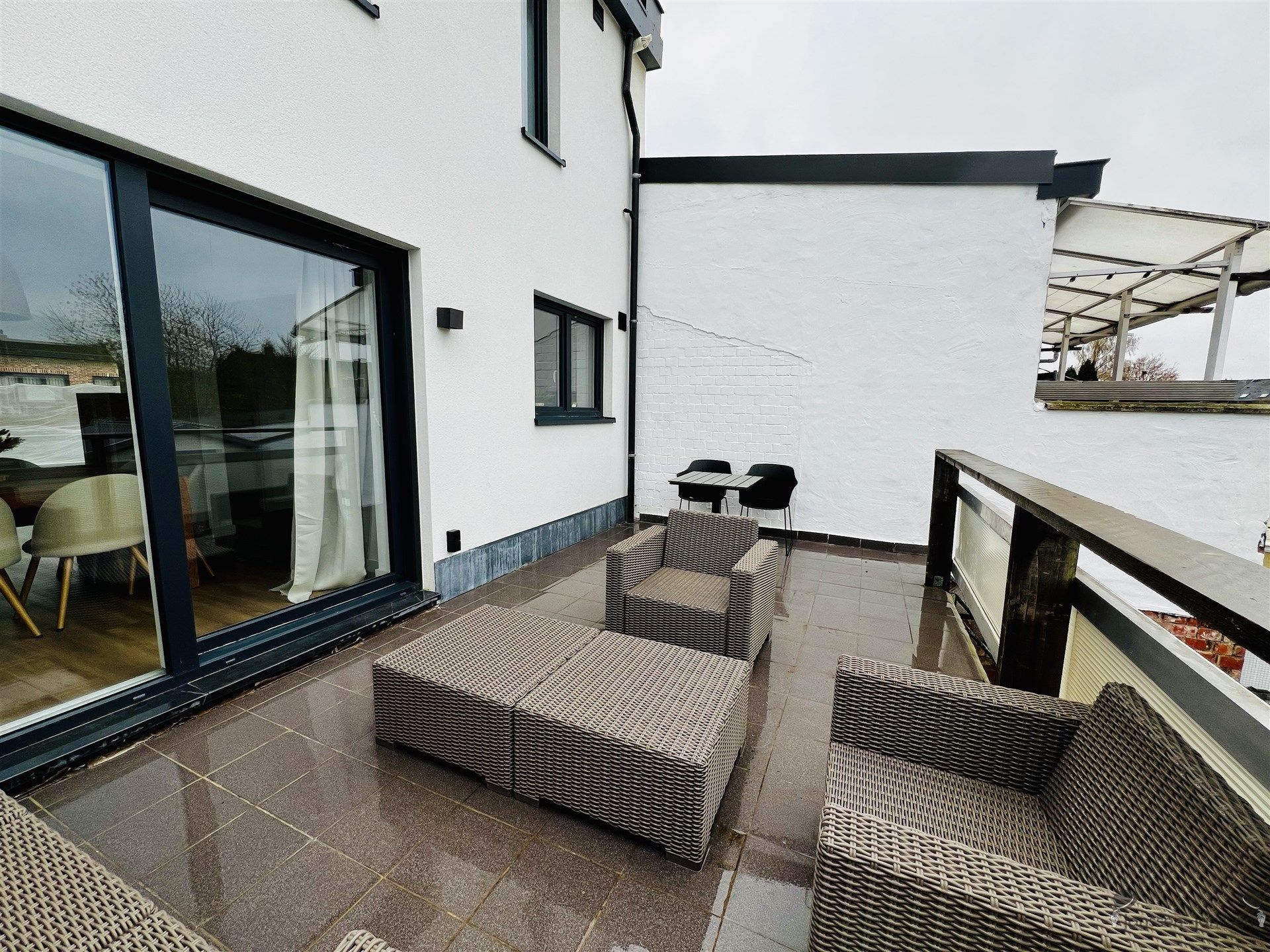 Bel-etage met inpandige garage & tuin foto 7