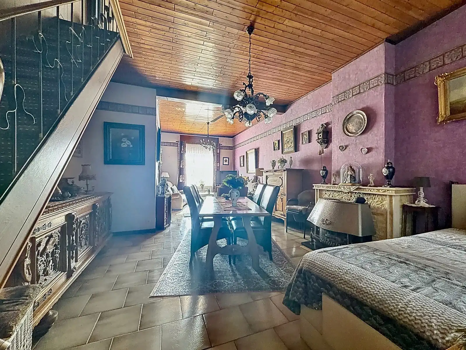 Gezellige stadswoning met 2 SLPK én zonnige tuin! foto 6