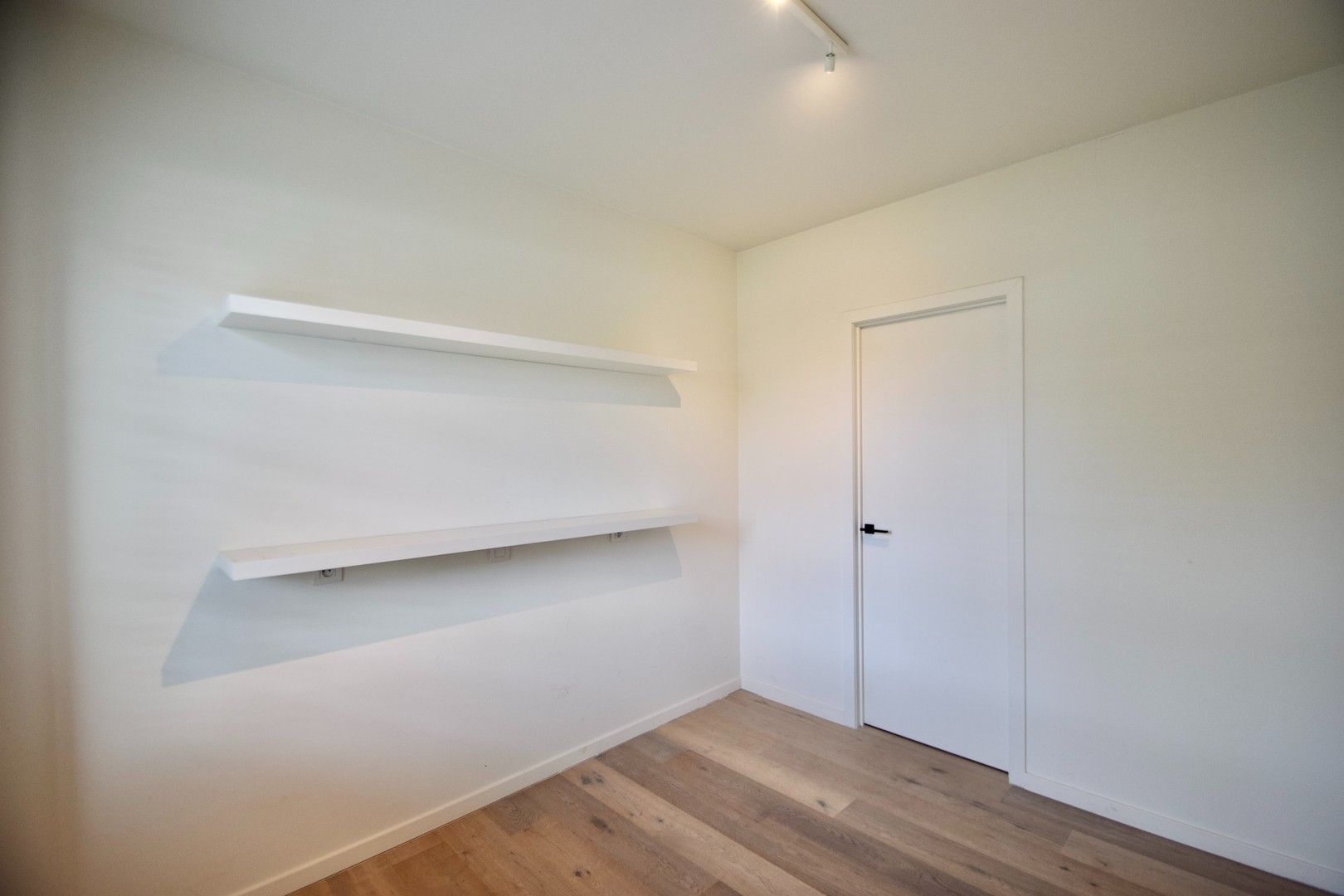 Lumineus en luxueus hoekappartement in een villaresidentie in Duinenwater. foto 7