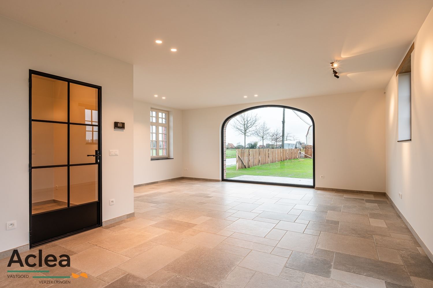 Unieke landelijke nieuwbouw woning met open zichten foto 5