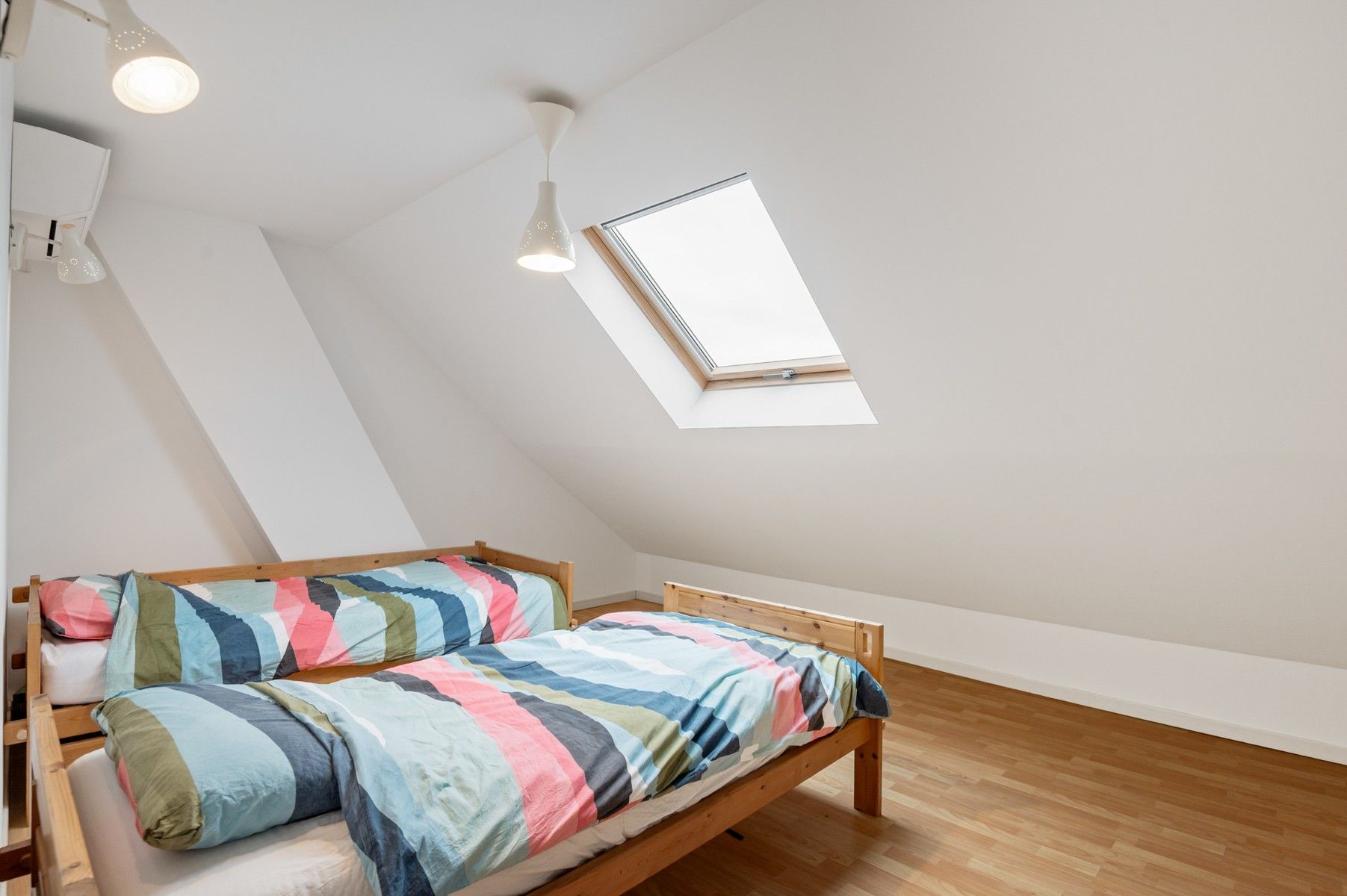 Woning met magazijn van 200 m² foto 13