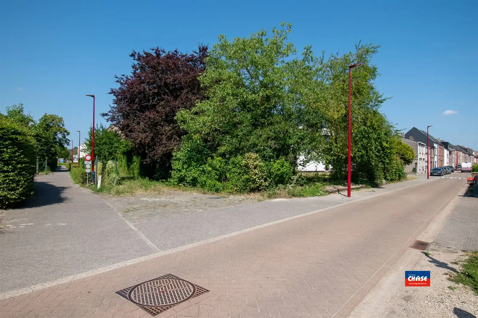 Bouwgrond van 446m² voor half open bebouwing foto {{pictureIndex}}