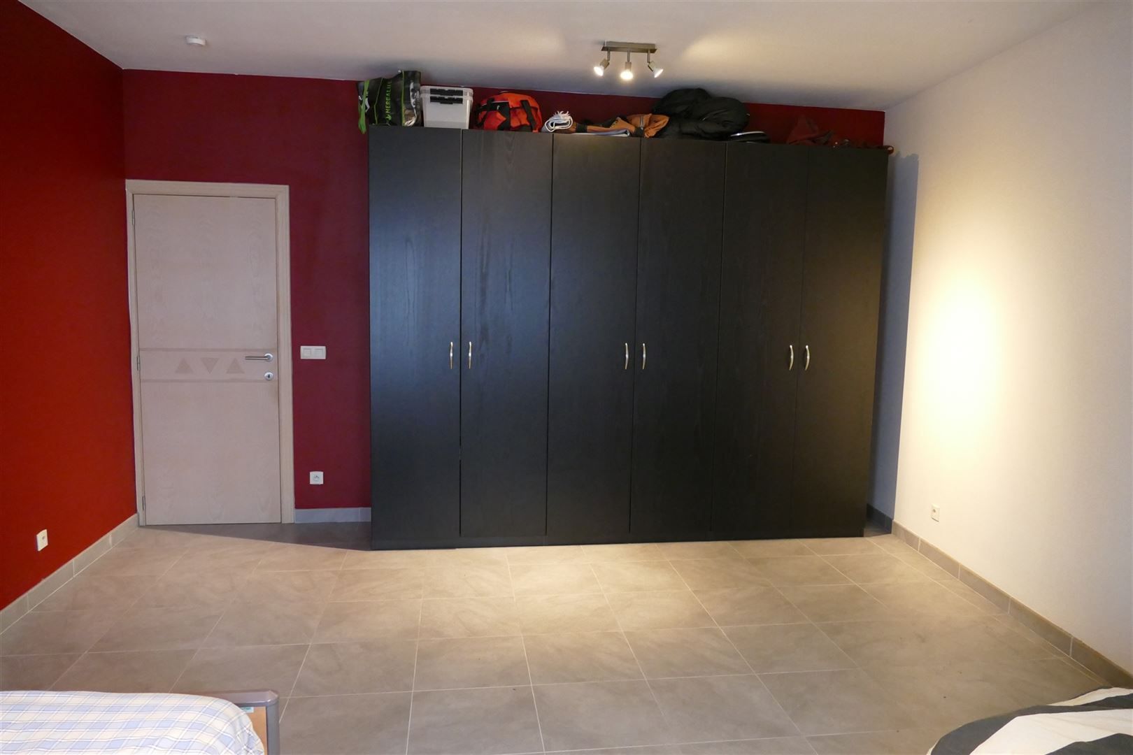 Modern gelijkvloersappartement + tuin & garage op toplocatie foto 11