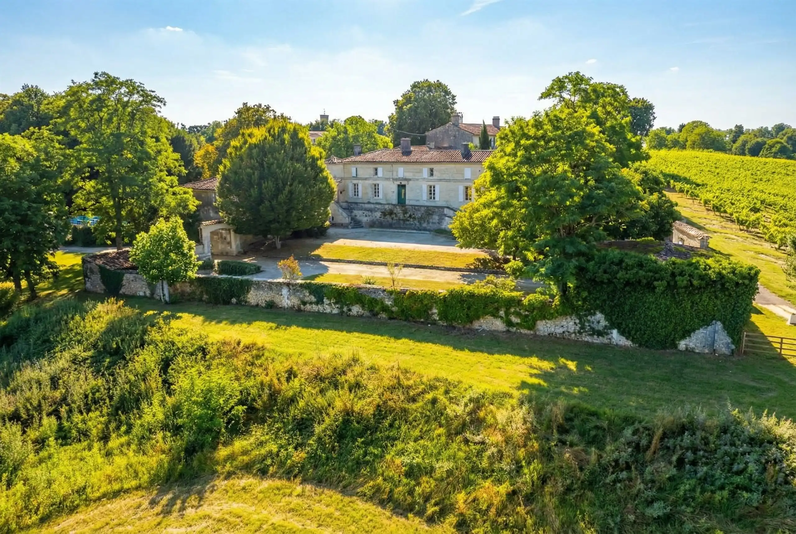 Vakantiegeluk te koop! Romantische eigendom op de heuveltop foto 4