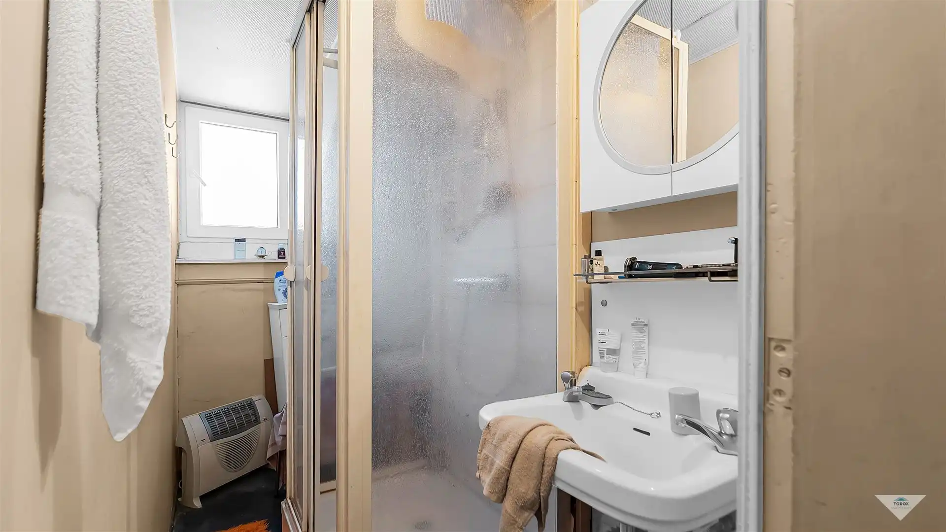 Te renoveren rijwoning met 3 slaapkamers op topligging foto 11