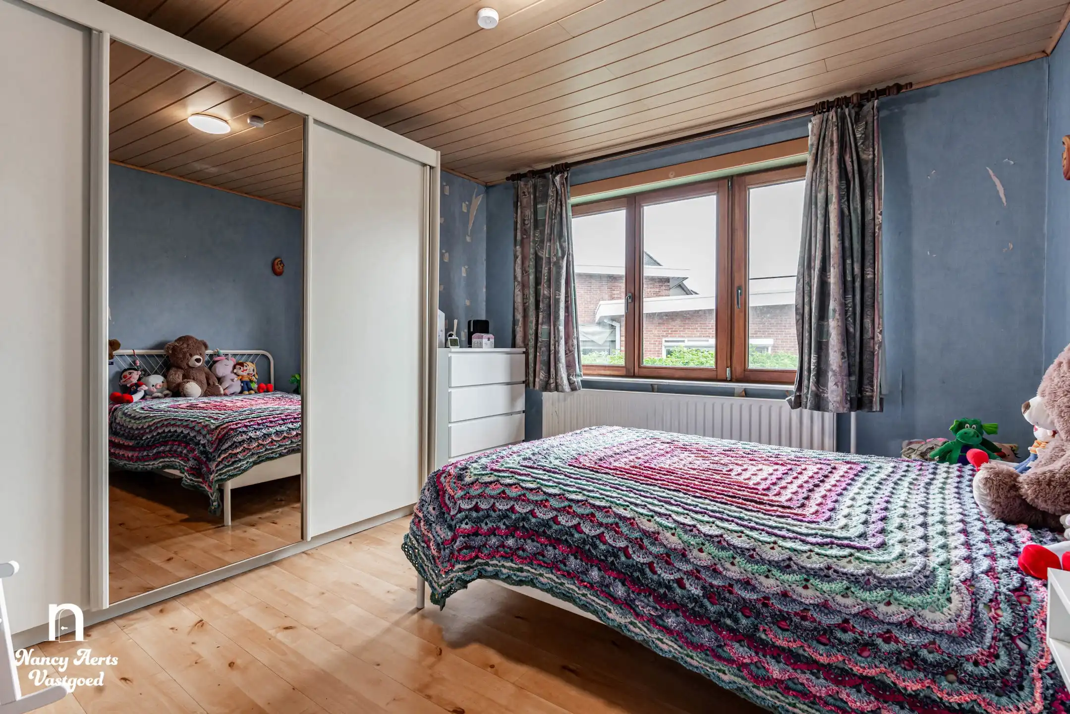 Ruime, vrijstaande gezinswoning met grote tuin en potentieel foto 14