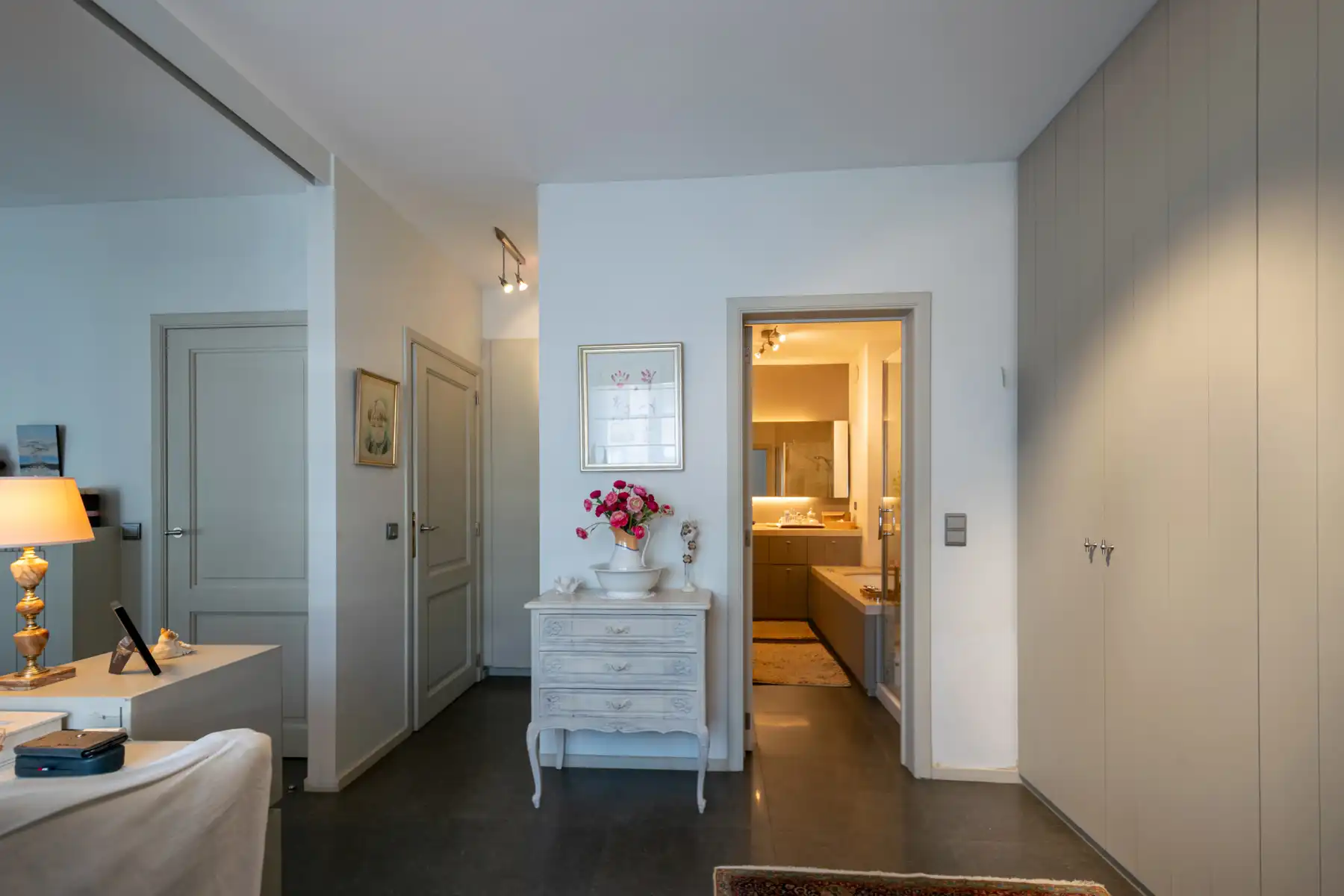VOLLEDIG GERENOVEERD APPARTEMENT foto 13