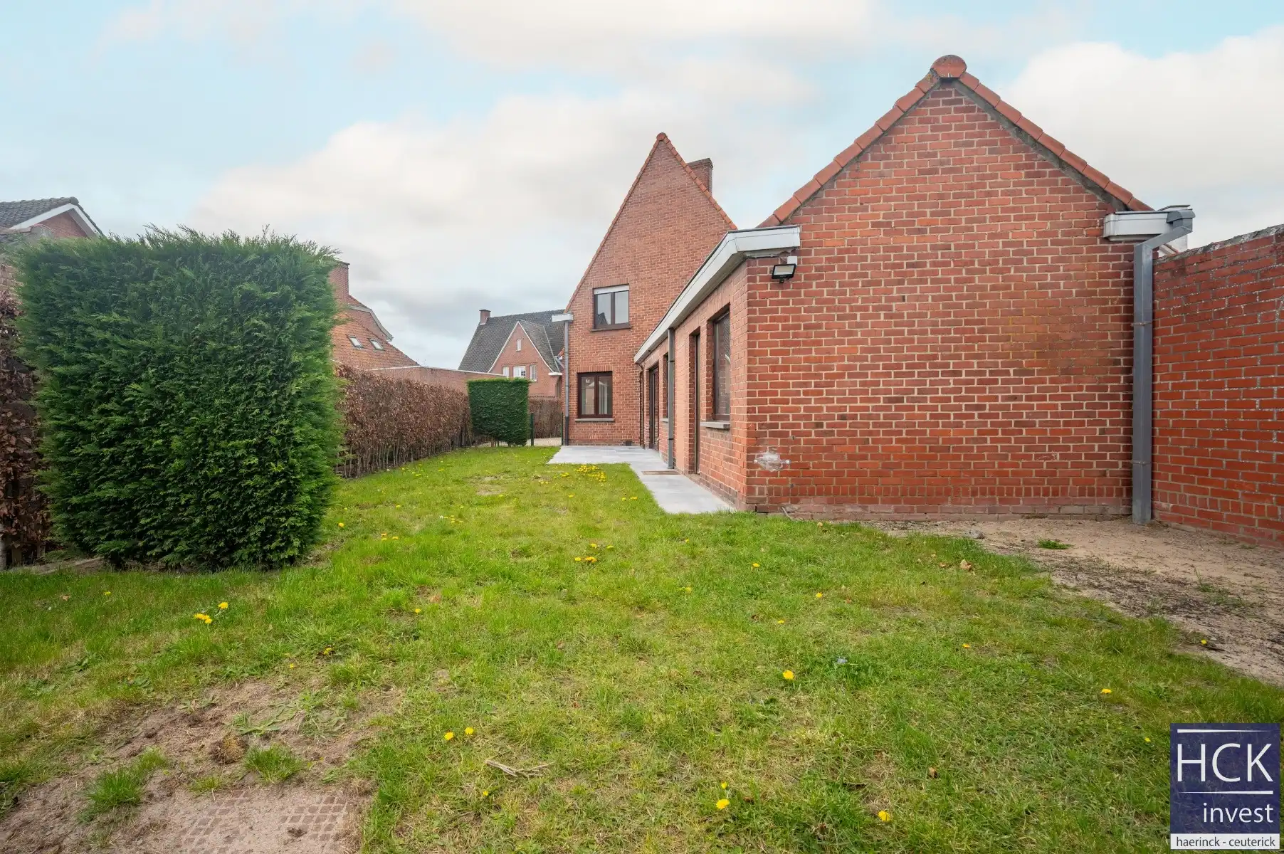 ZULTE - Karaktervolle en aangename woning nabij centrum Olsene foto 12