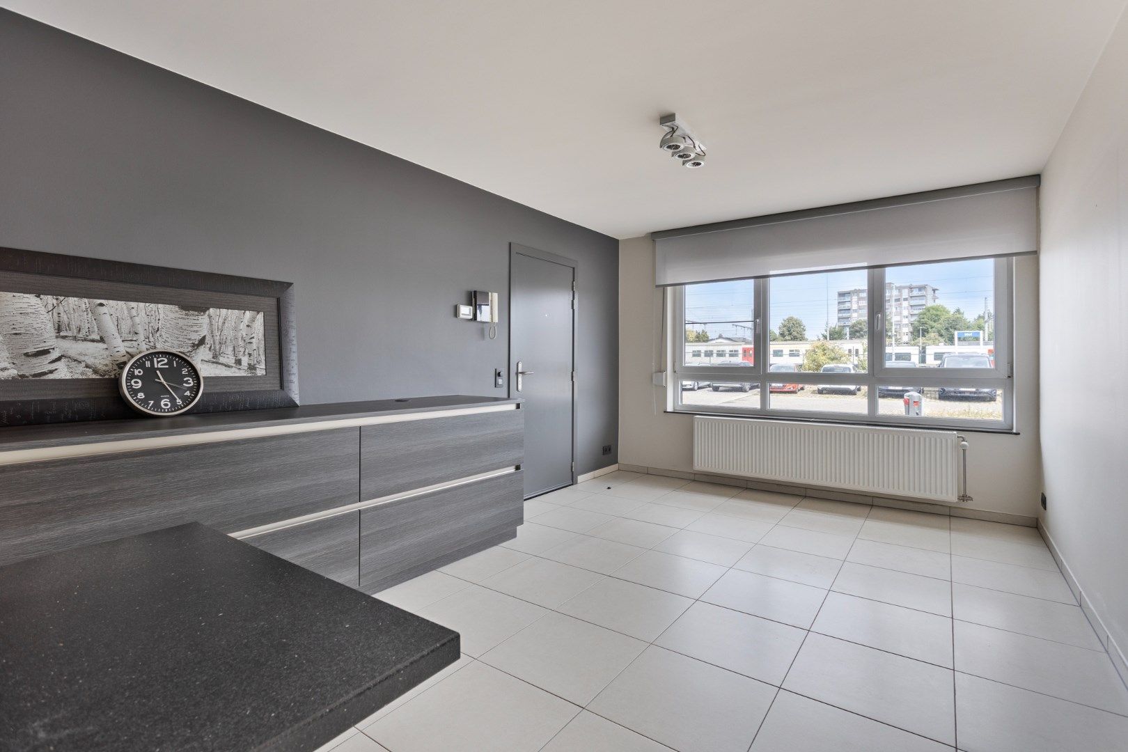Goed onderhouden en gunstig gelegen éénslaapkamerappartement. foto 2