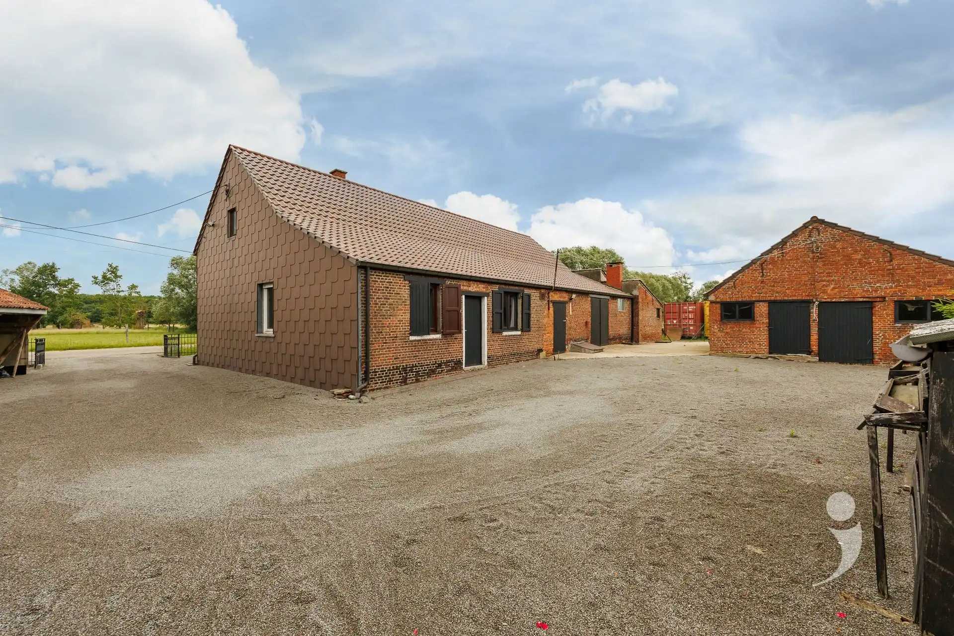 Unieke te renoveren hoeve op perceel van 68a  foto 7