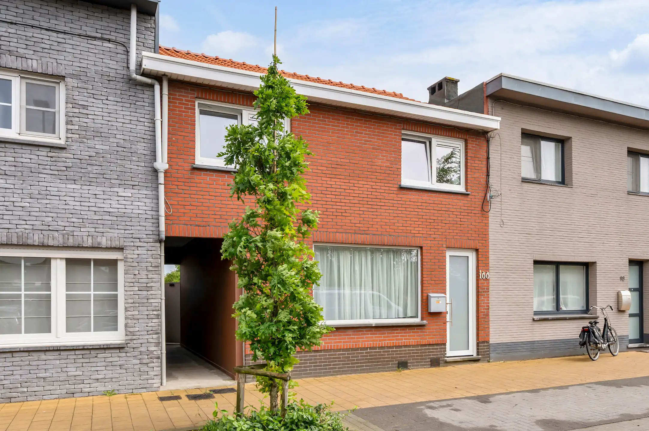 Charmante gerenoveerde rijwoning met zij-ingang en tuin in centrum Essen. foto 29