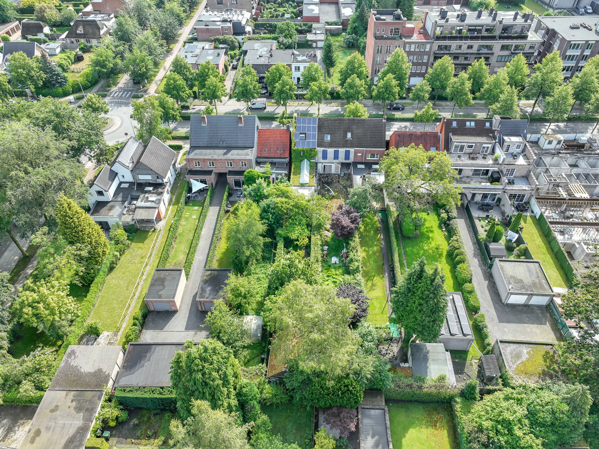 Karaktervolle woning met tuin en zij-ingang, in het centrum foto 38