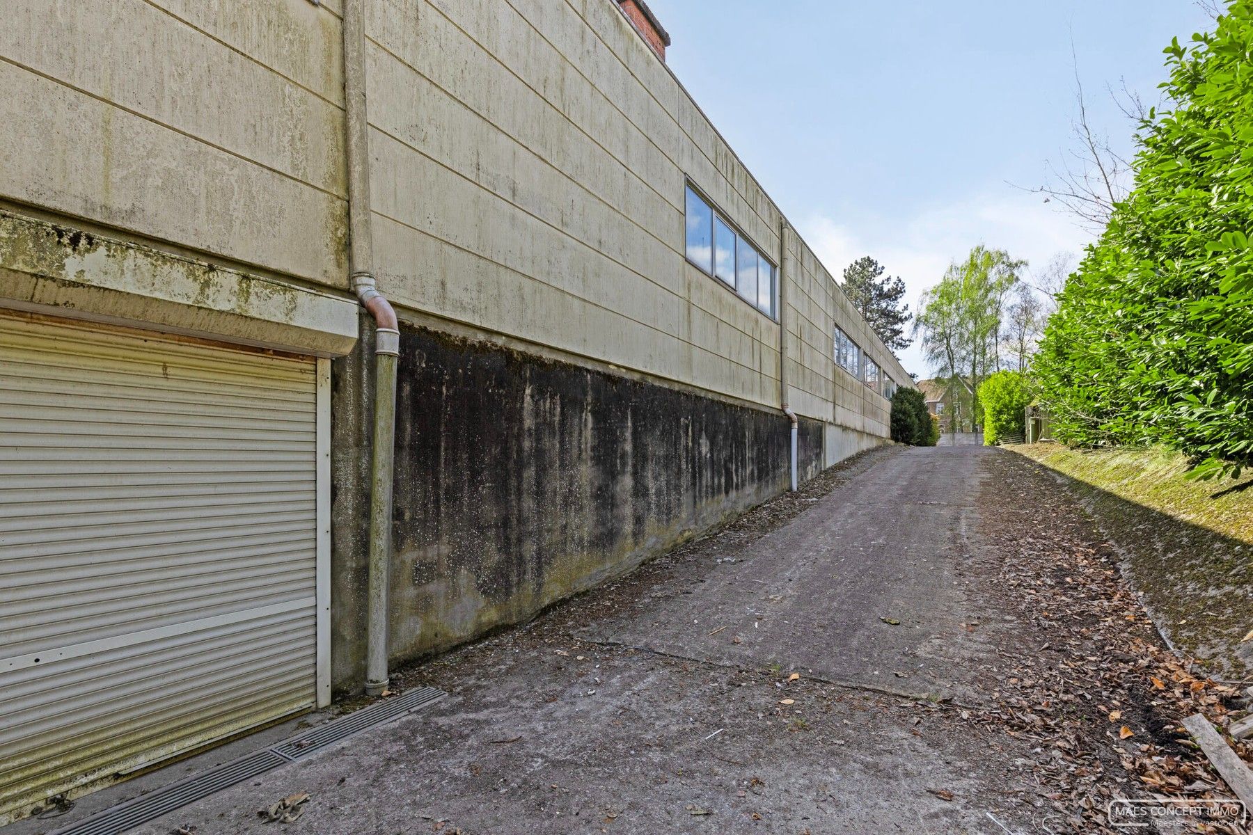 Te koop magazijn met bureaus en grote parking te Anzegem foto 15