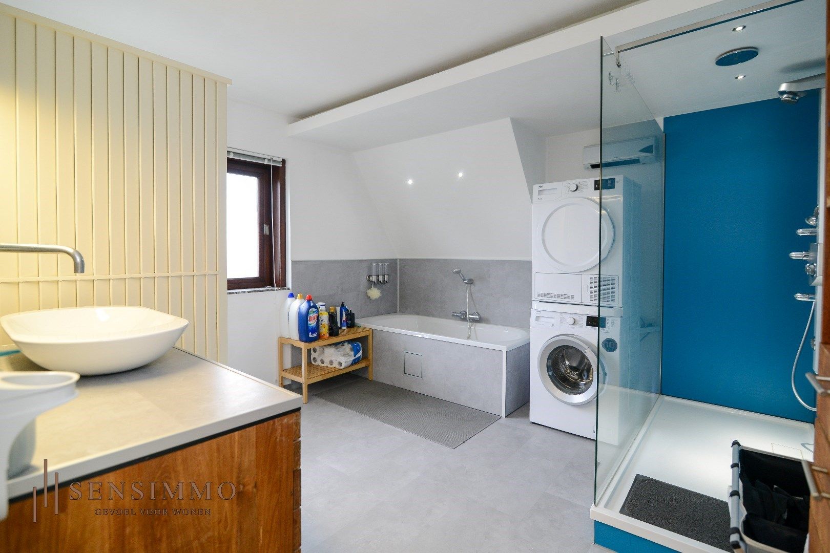 Unieke jaren ’70 woning met moderne upgrades en commerciële mogelijkheden foto 18