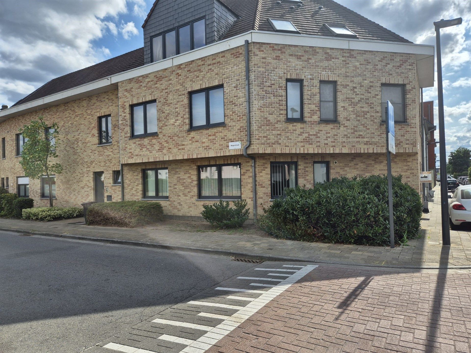 Gunstig gelegen gelijkvloers 1-slaapkamerappartement in Heusden foto {{pictureIndex}}